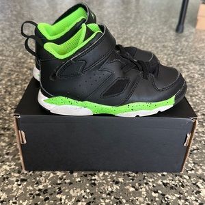 Nike Jordan black and green toddler shoes